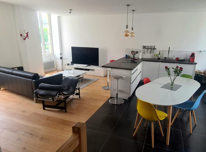 Others 4, Appartement Le Mans centre ville proximite circuit, Sarthe