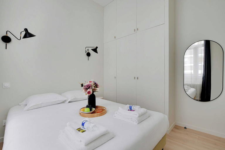 Bedroom 4, Modern Apartment - 2br/6p - Eiffel Tower, Paris