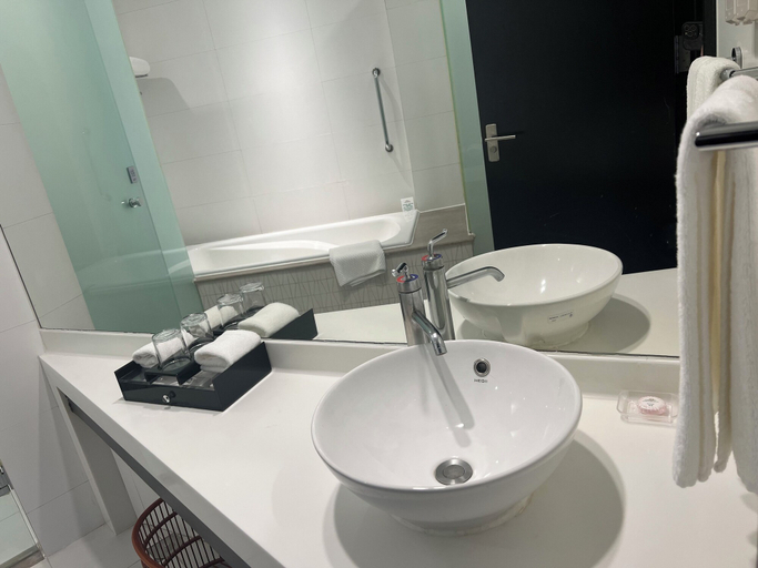 Bathroom 3