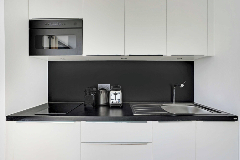 Private kitchen 2, Studio Sleek & Refined - Levallois-perret, Hauts-de-Seine