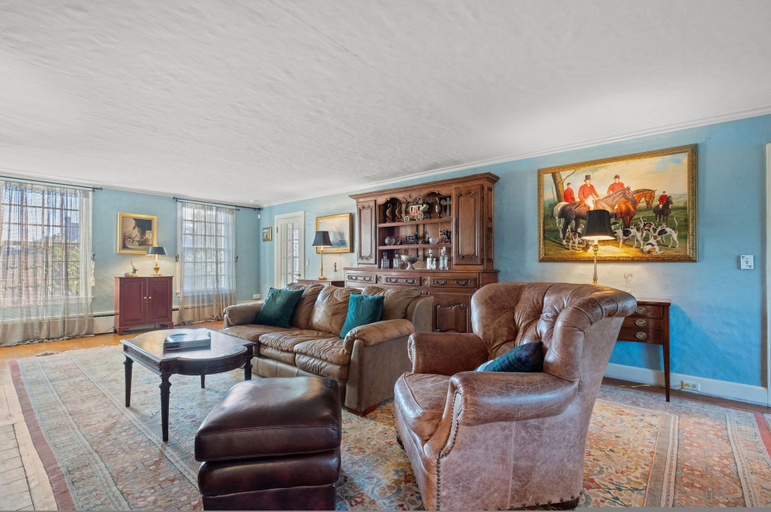 Room 4, Spacious Dartmouth College Home on Occum Pond, Grafton