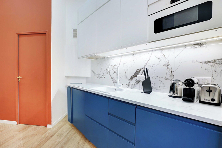 Private kitchen 3, Amazing apartment - 2BR8P - Place Pigalle, Paris
