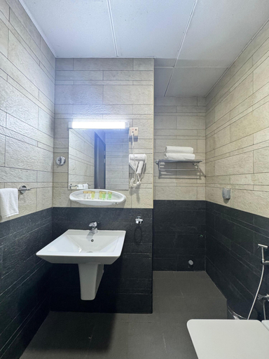Bathroom 5, Claridge Star Hotel, Ras Al Khaimah