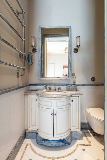 Bathroom 4, Appt Exceptionnel - 4br/8p- Arc de Triomphe, Paris