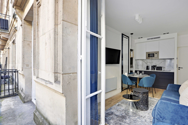 Dining, Serene Apartment - 1br/4p - Bonne-nouvelle, Paris
