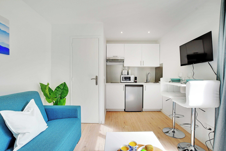 Living area 3, Charming Studio - 2P- Le Kremlin-bicetre, Val-de-Marne