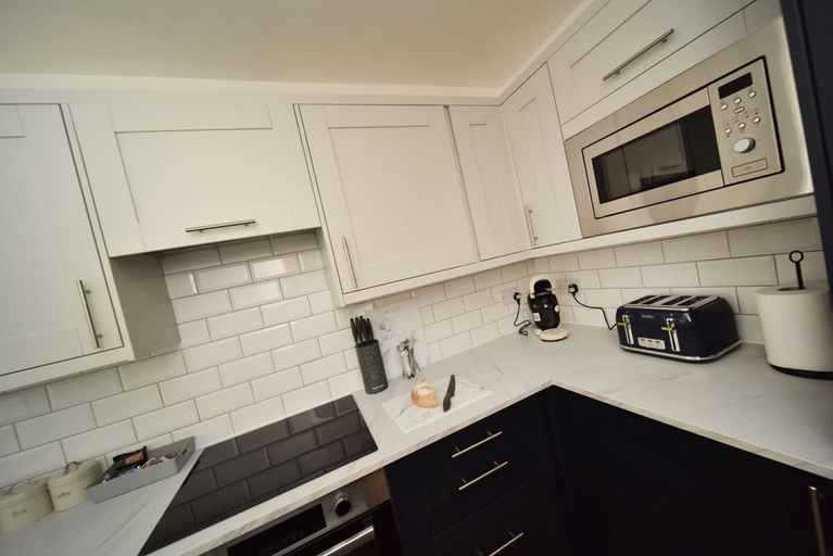 Room 5, Pinfold Suite - Chester Road Apartments by, Cheshire East