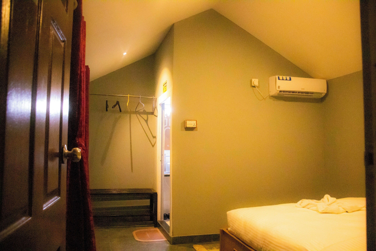 Bedroom 3, Tourist Land Resort, Koshi