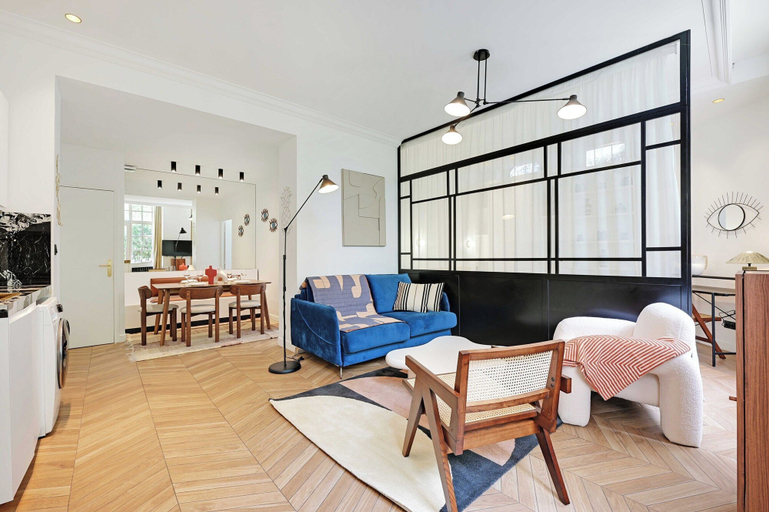 Living area 4, Amazing Appartement - 3br/8p - Saint Germain, Paris