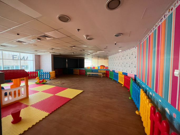 Others 2, Stylish Studio With Balcony in Downtown Dubai, Dubai