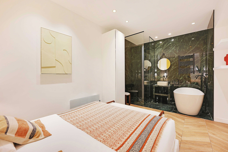 Room 3, Amazing Appartement - 3br/10p - Saint Germain, Paris