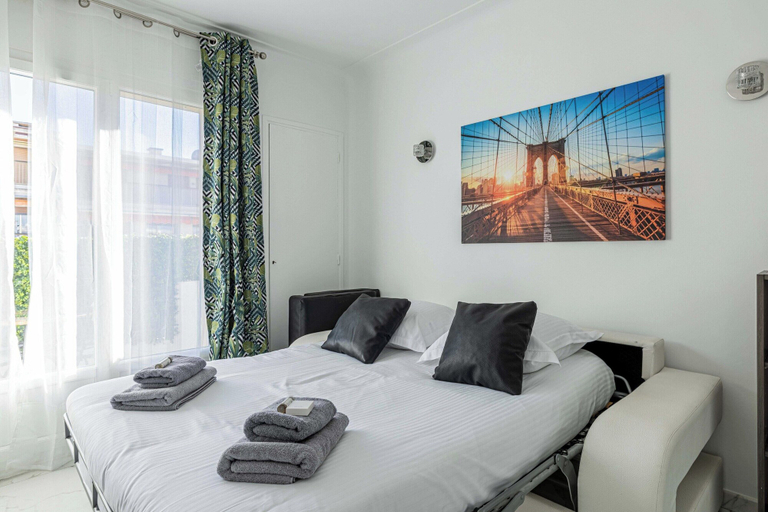 Room 2, Charming Appartment 2 Bedrooms, Alpes-Maritimes