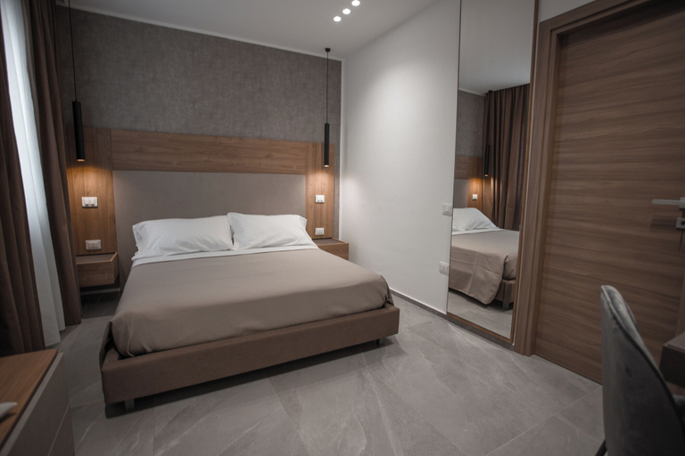 Bedroom 4, Alexander House Hotel, Reggio Di Calabria