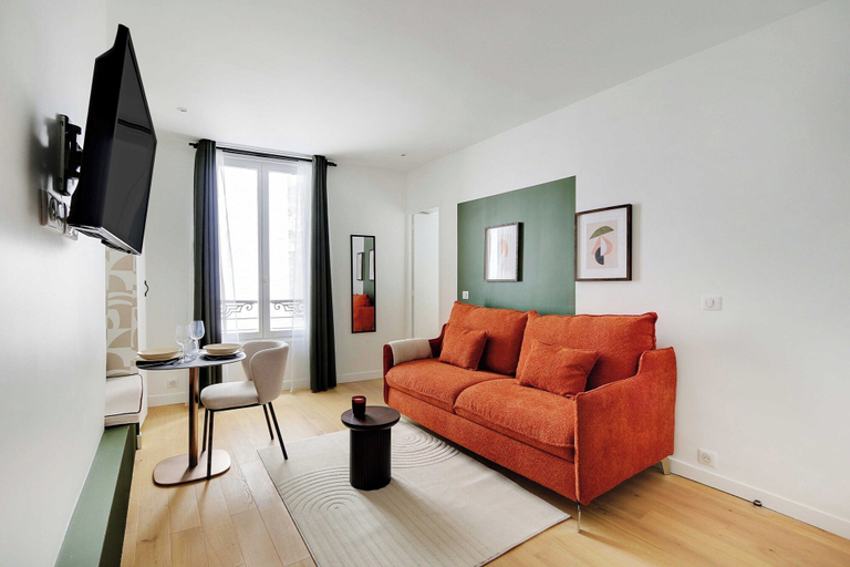 Living area 2, Modern Studio for 2 People, Paris