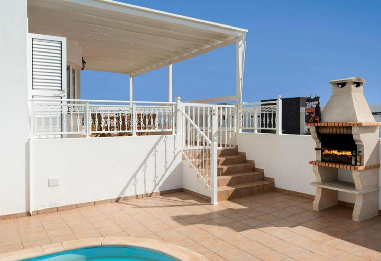 Room 4, Villa Diama With 3 Bedrooms and 2 Bathrooms, Las Palmas