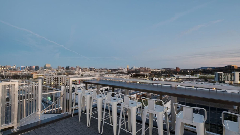 Others 5, Dolly s Big House - 18 Beds Skydeck Views, Davidson