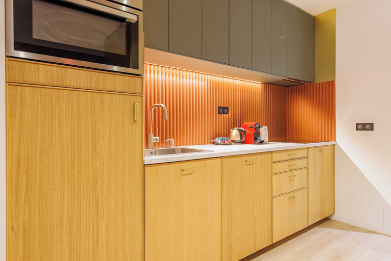 Private kitchen 4, Charming Duplex - 2br/6p - In the Heart of Odeon, Paris