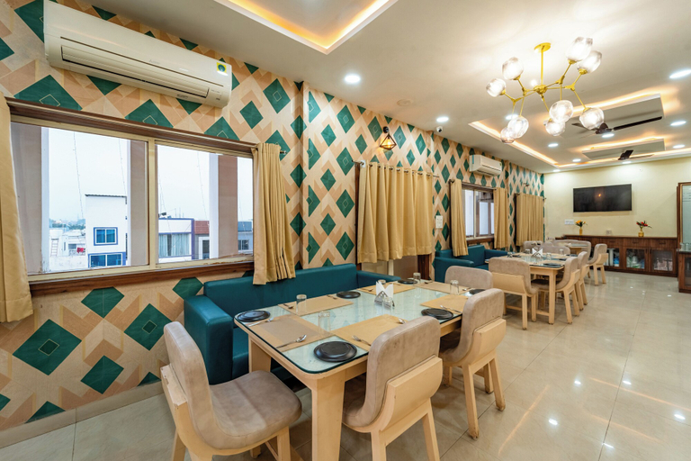 Food & Drinks 4, Treebo Premium Zorba - Hoshangabad Road, Bhopal