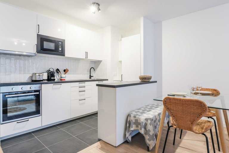Private kitchen 3, Classy Appartement - Flea Market, Seine-Saint-Denis