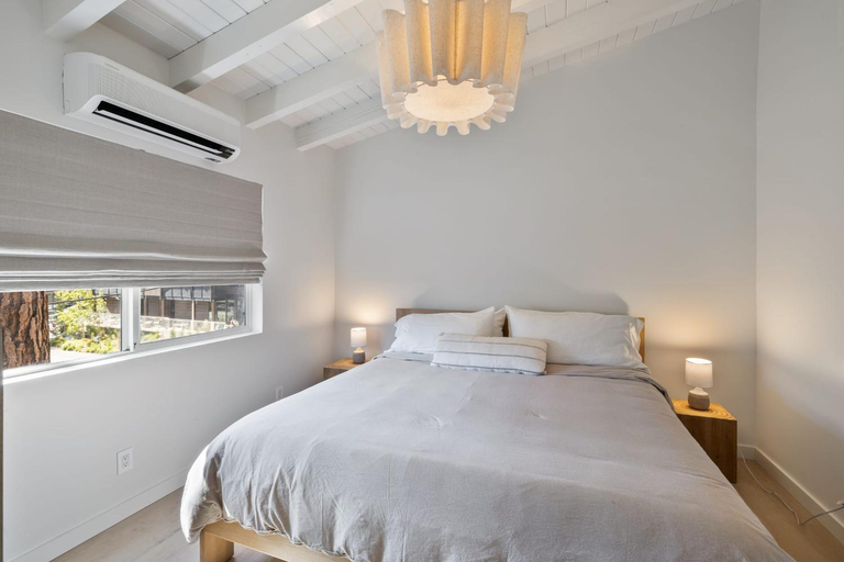 Bedroom 1, South Lake Chalet-Boutique Suite-Minutes to Heavenly & Lake Tahoe, El Dorado