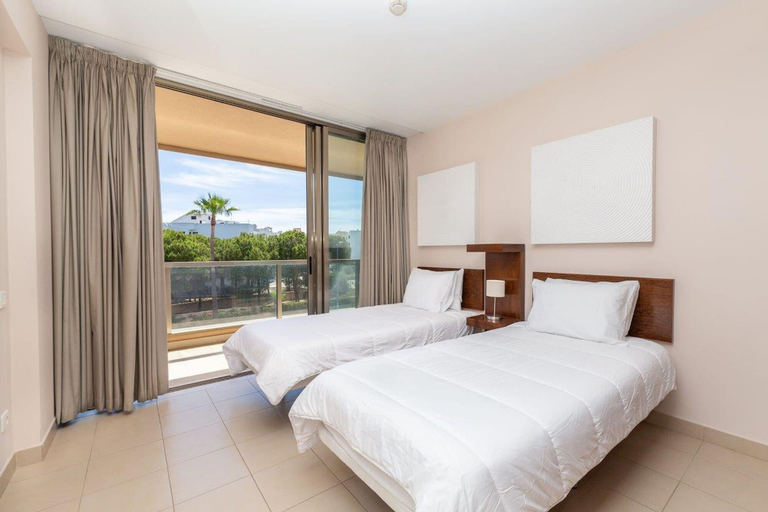 Room 3, 51, Albufeira