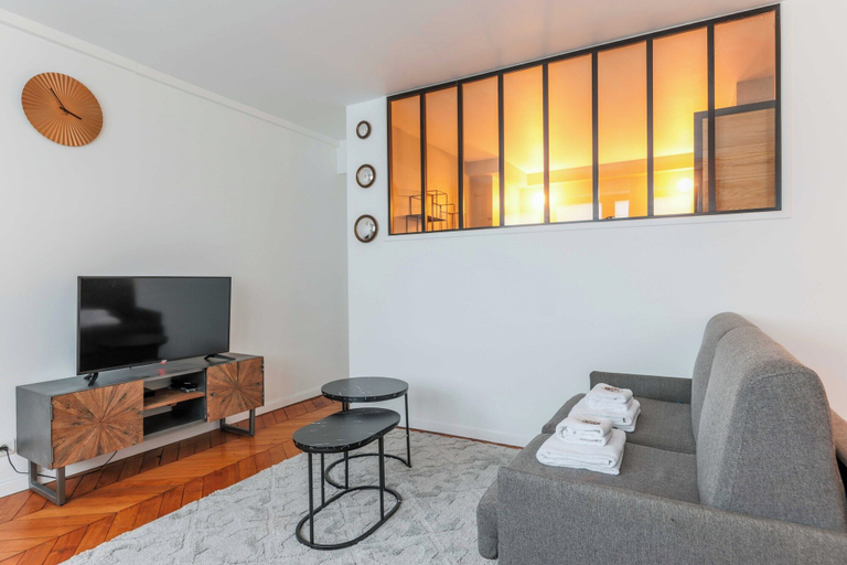 Living area 3, Cosy Flat - 1br/4p - Porte de Montreuil, Paris