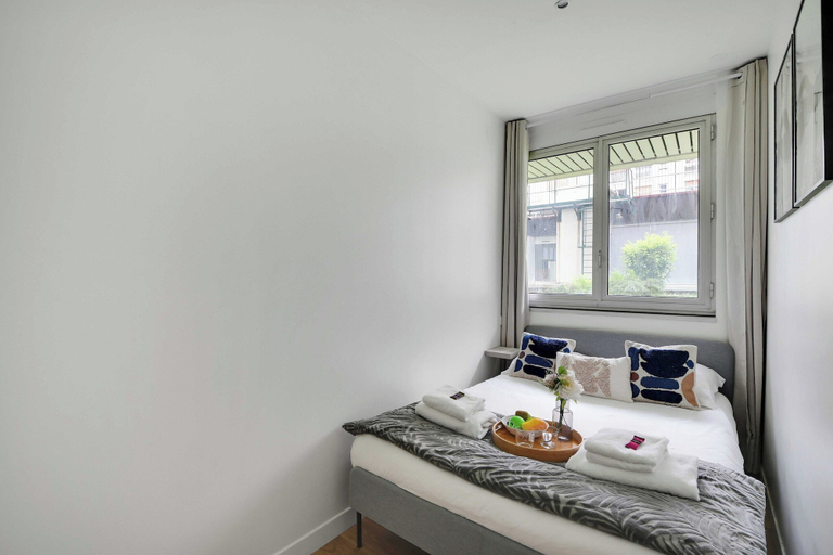 Room 3, Spacious Apartment - 3br/8p - Place de la Nation, Paris