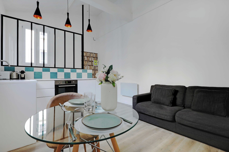 Dining, Intimate Apartment - 1br/4p - Saint-lambert, Paris