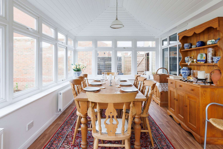 Room 2, Spacious 4-bed Seaside Retreat in Selsey, West Sussex