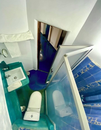 Bathroom 4, Sokhamon, Dakar