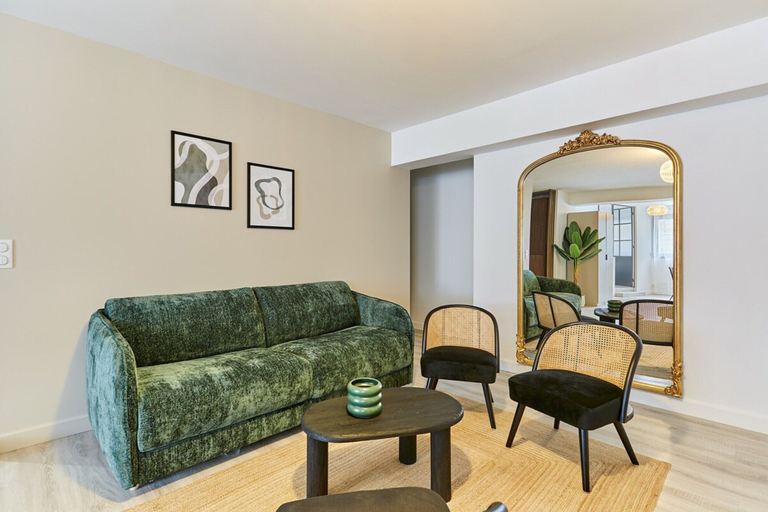Living area 3, New Apartment Saint Germain Invalides, Paris