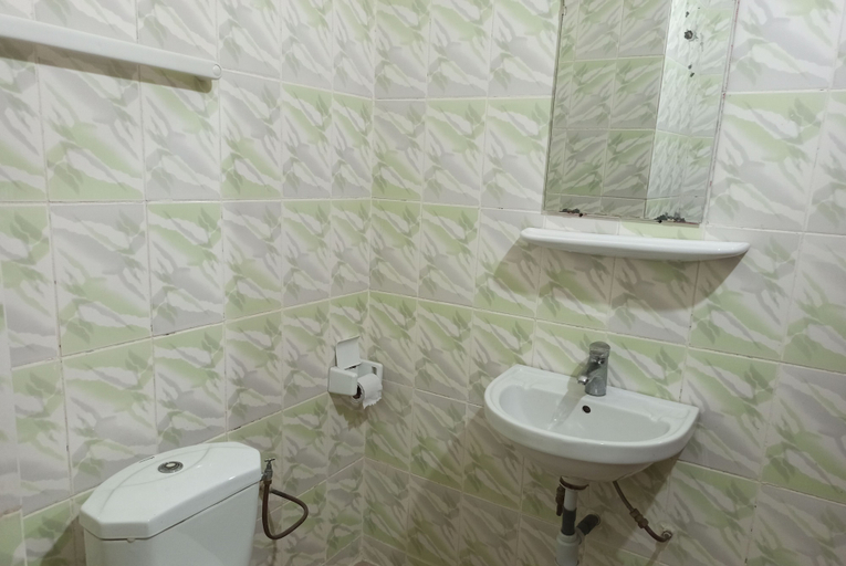 Bathroom 4, HOTEL ST JEAN, Cotonou