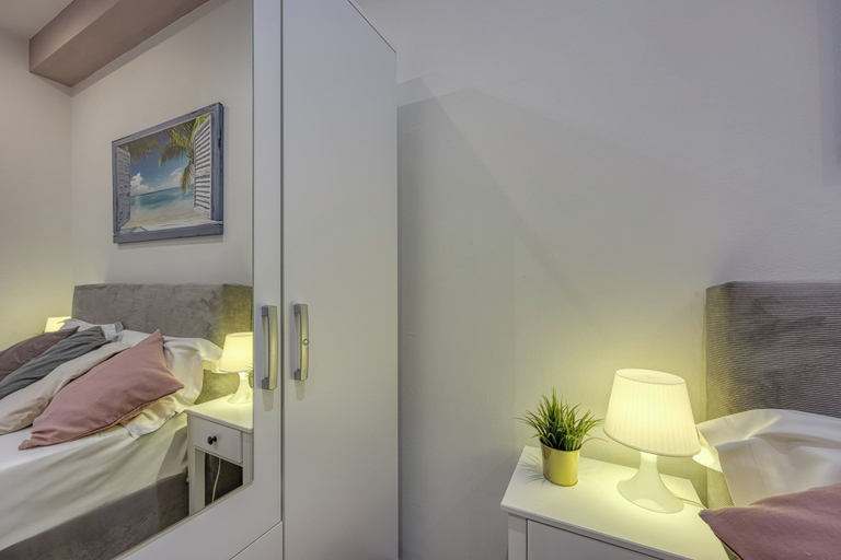 Room 5, Apartment Close to the Centre, Pula