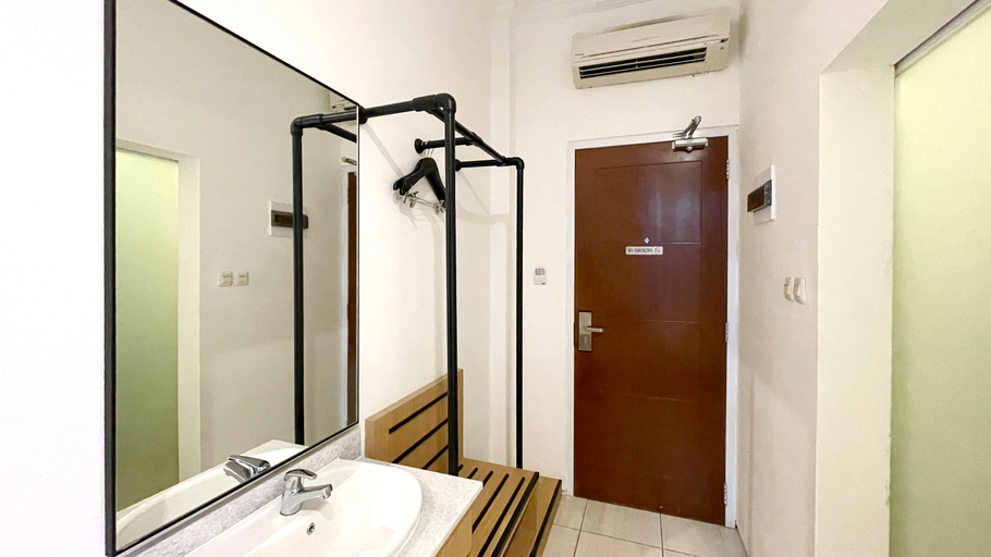 Bathroom 10