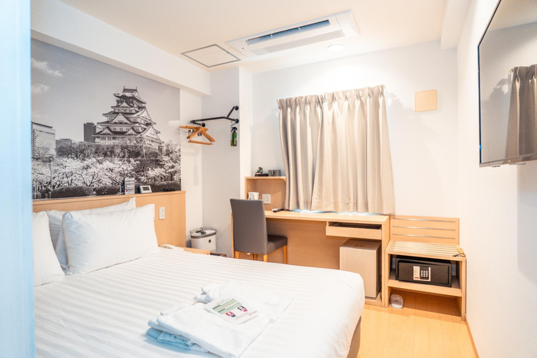 Bedroom 12