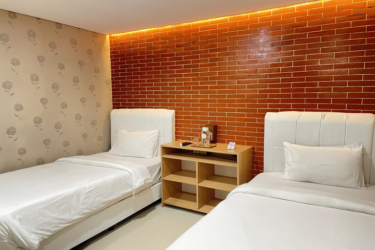 Bedroom 12