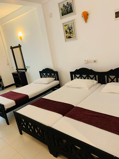 Bedroom 2, Sethway Village, Hingurakgoda