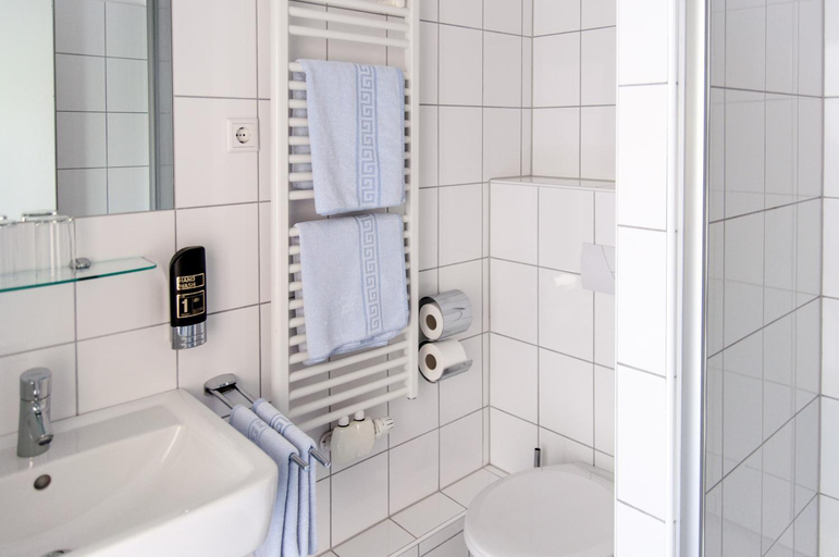 Bathroom 3