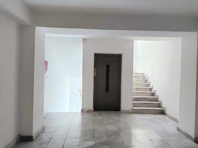 Others 4, Villa Amfora