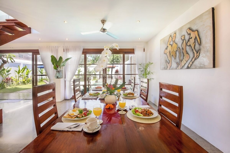 Dining Room 6