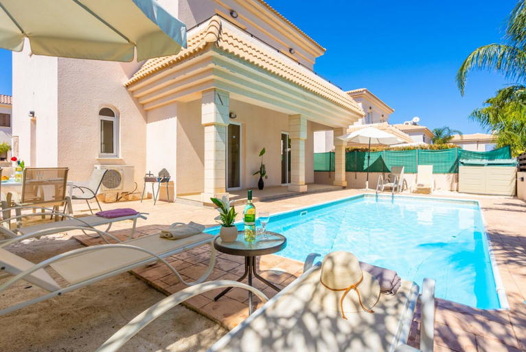 Room 2, Villa Koula in Paralimni