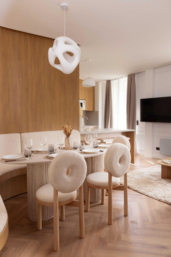 Dining 5, Apartment With 2 Rooms for 6 People, Paris