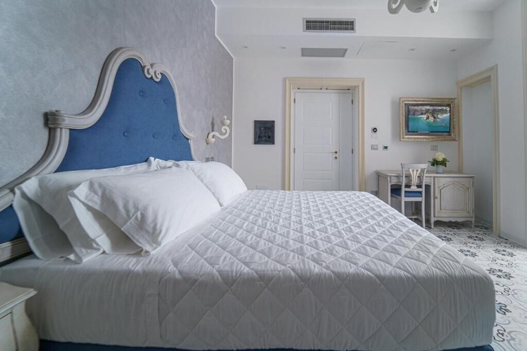 Bedroom 4, PLAZA Boutique Hotel Tropea, Vibo Valentia
