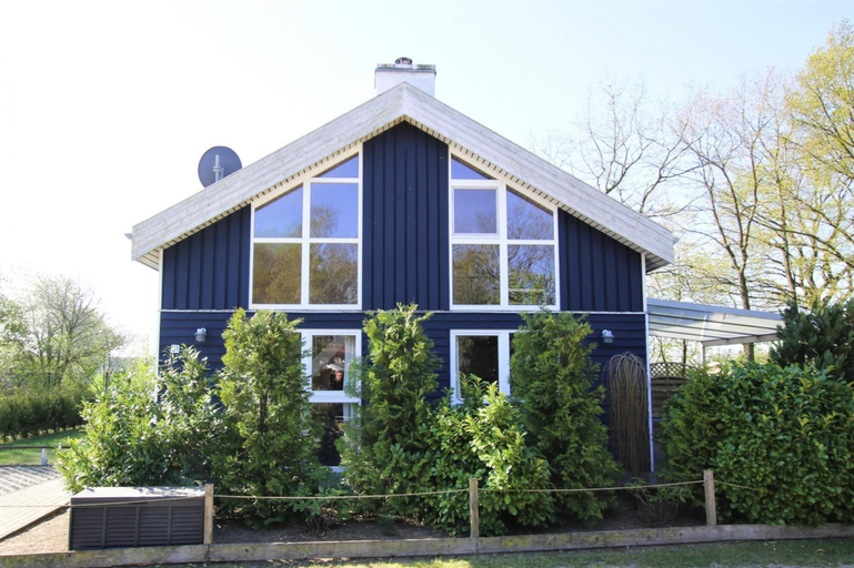 Primary image
