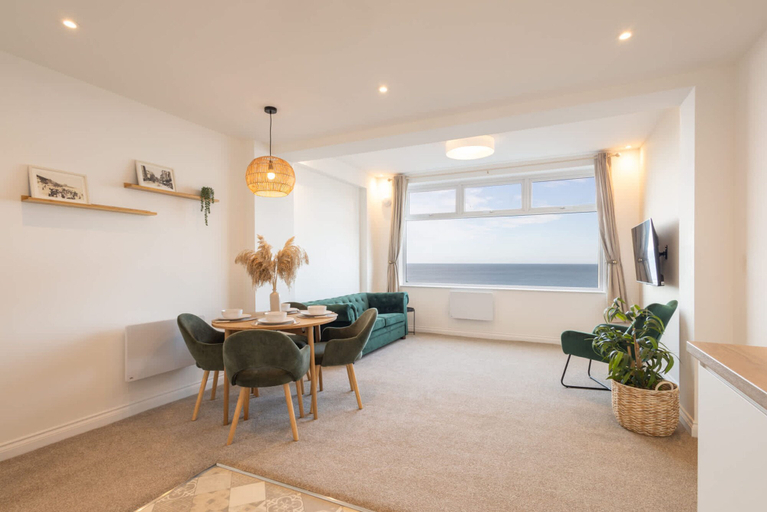 Room 5, Host Stay Apartment 2 King s Court, North Yorkshire