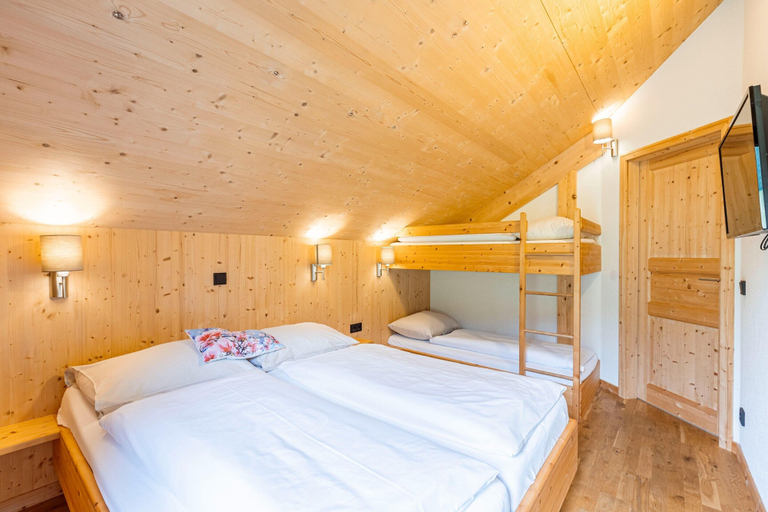 Bedroom 2, Spacious chalet with sauna, Murau