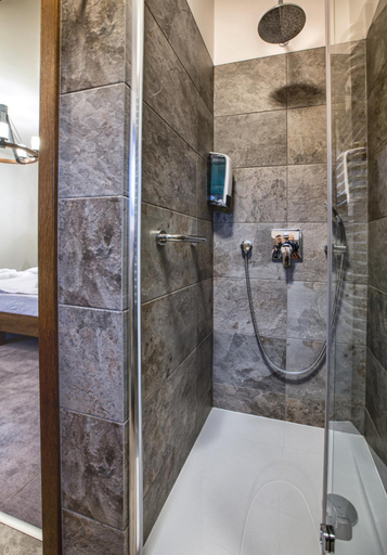 Bathroom 4, Hotel & Spa **** Kasztel Uniejów, Poddębice