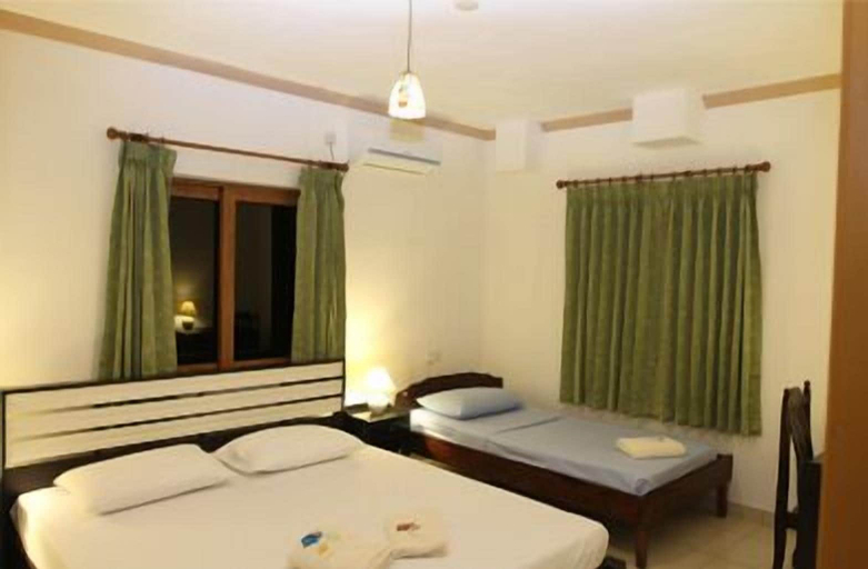 Bedroom 3, Forest Lodge Guest House