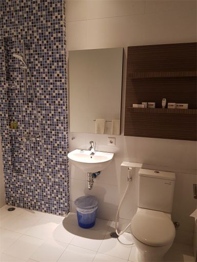 Bathroom 4, Sanghyang Indah Spa Resort, Serang