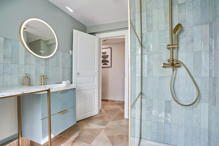 Bathroom 4, Charming Studio Center of Paris Le Marais, Paris